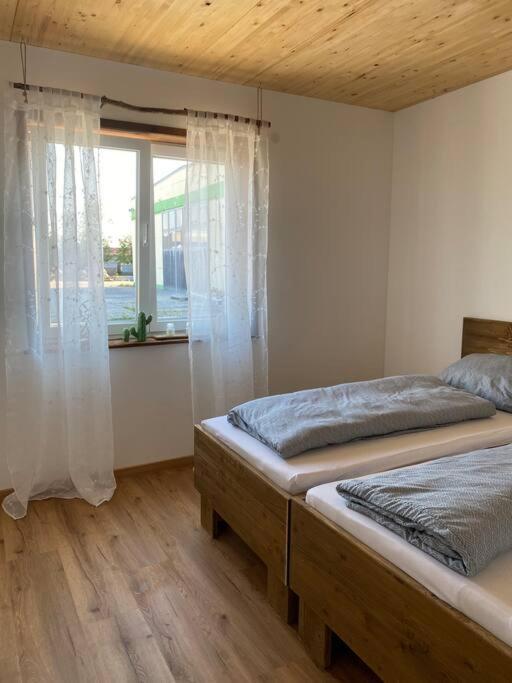 Ferienwohnung Huettenzauber Augsburg Bagian luar foto